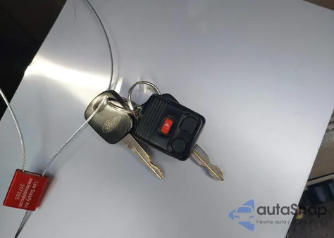 2001 Ford Expedition Eddie Bauer from USA, damaged, VIN 1FMPU18L91LA39673